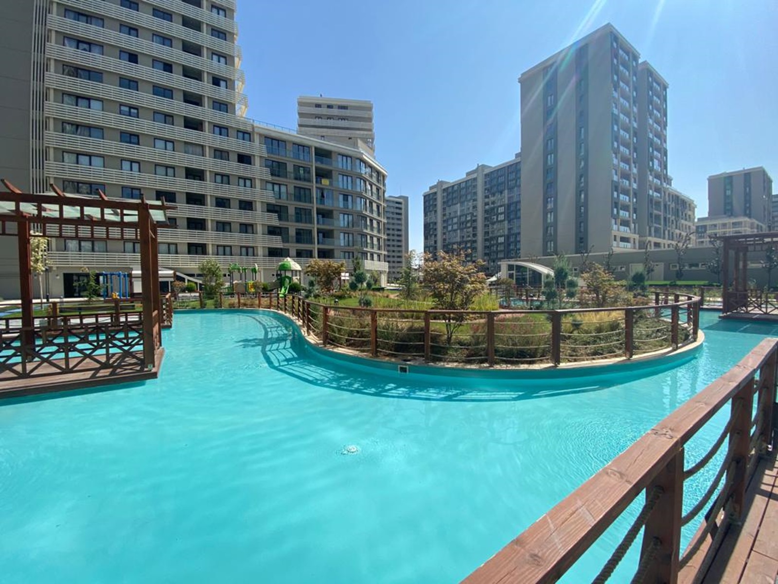 TEMAŞEHİR 2. ETAPTTA 4+1 SIFIR ARA KAT LÜKS DAİRE