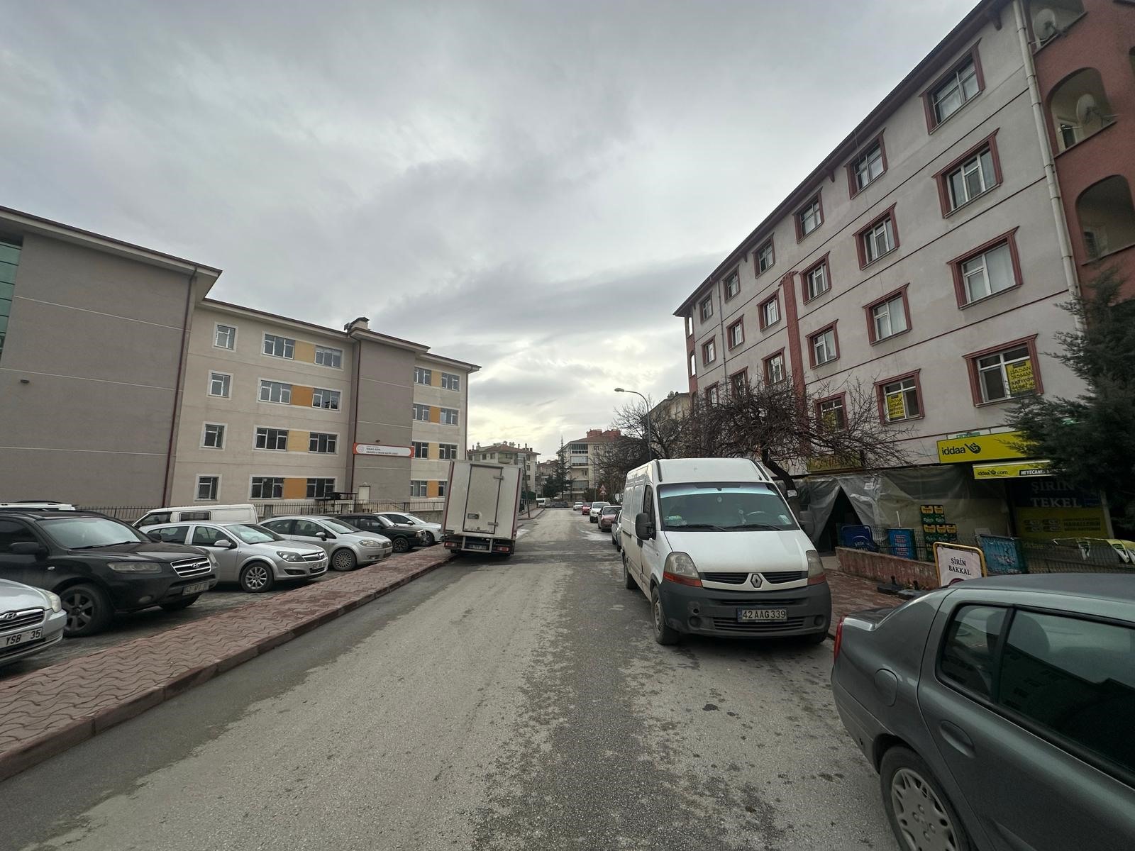 FATIH MAH ARA KAT ASANSÖRLÜ YALITIMLI 2+1 SATILIK DAIRE