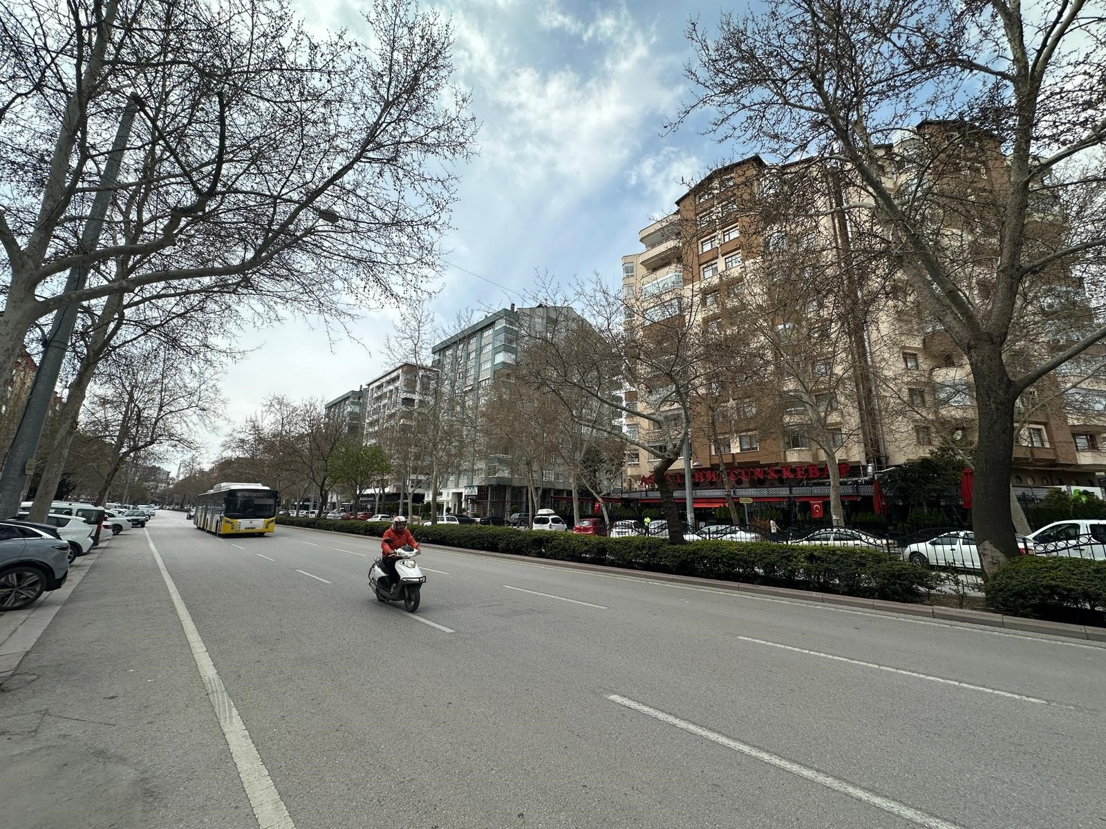 KERKÜK CAD ÜZERİ NENE HATUN PARKI KULE SİTE YAKIN KİRALIK DAİRE