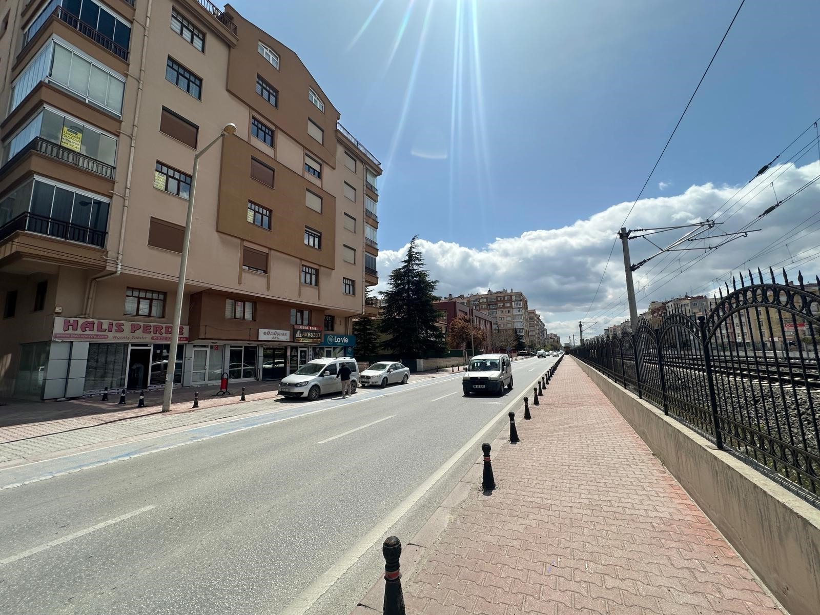 FERİTPAŞA MAHALLESİ ADNAN HADİYE SÜRMEGÖZ OKULU YANI KİRALIK 3+1 DAİRE