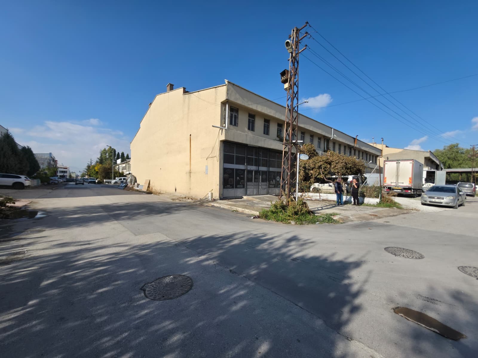 YENİ MATBAACILAR CİVARI YORGANCILAR SİT KİRALIK 300m² DÜKKAN